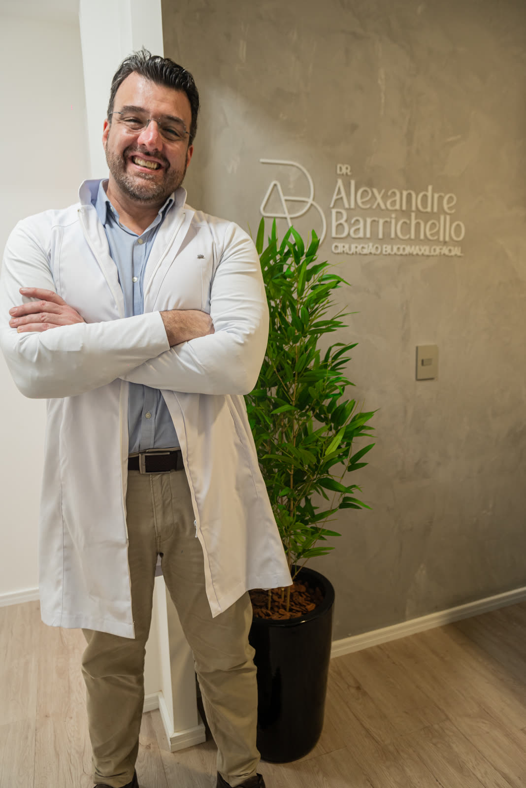 Dr. Alexandre Barrichello, cirurgiao bucomaxilofacial